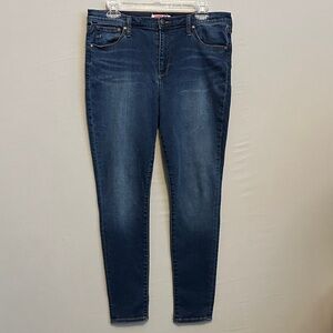 Johnny Was Women’s 31 Dark Blue Mid Rise Skinny Jeans